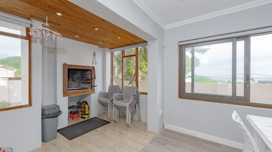 3 Bedroom Property for Sale in Agulhas Western Cape